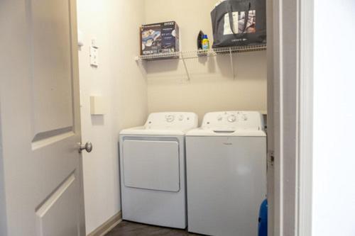 The Safari Atlanta Apartment ภายนอก รูปภาพ